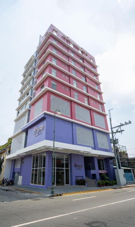 Myspace Hotel Comembo Тагиг Экстерьер фото